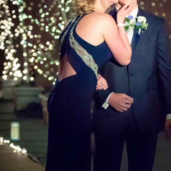 Prom Dress For Sale! - Picture 4 of 4